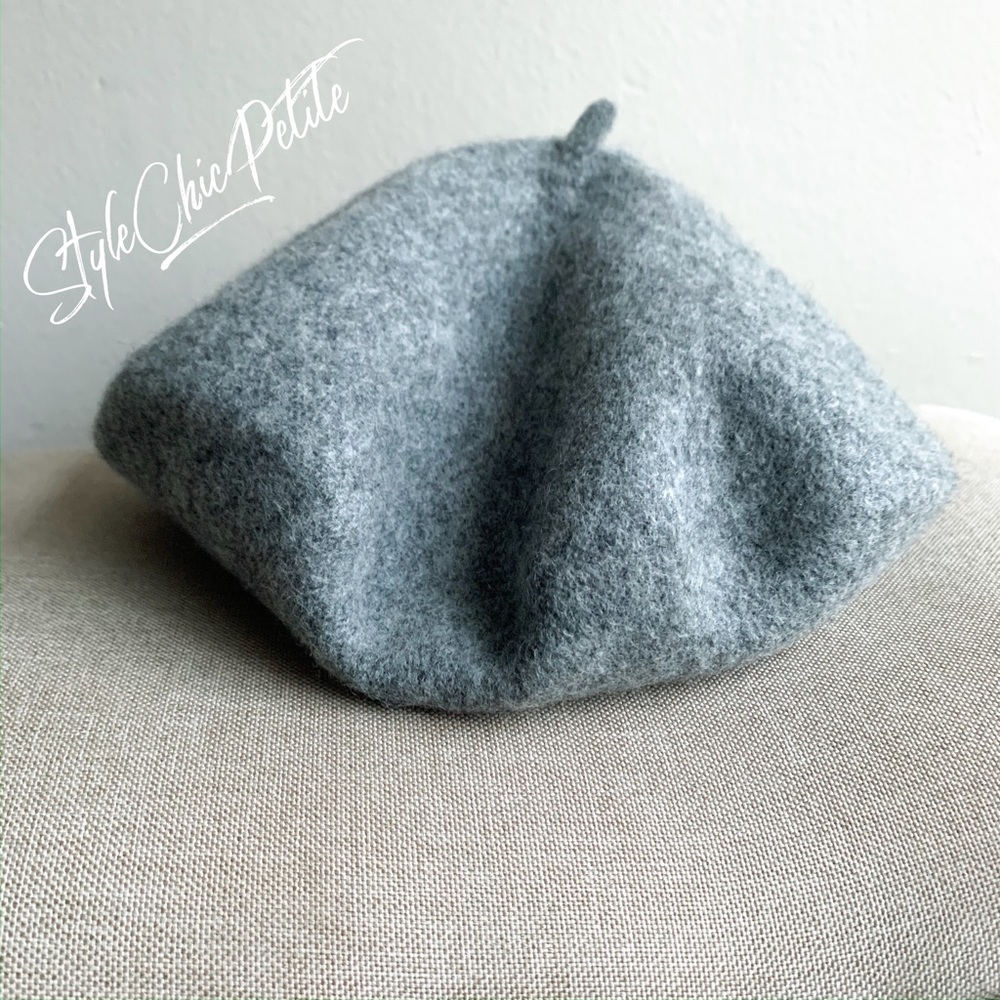 STUDIO NYC Grey Parisian Beret Hat